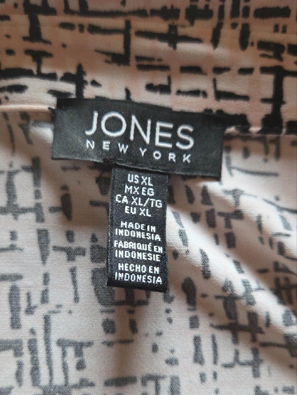 Jones New York Black and White Patterned Button-Down Shirt - Picture 2 of 7